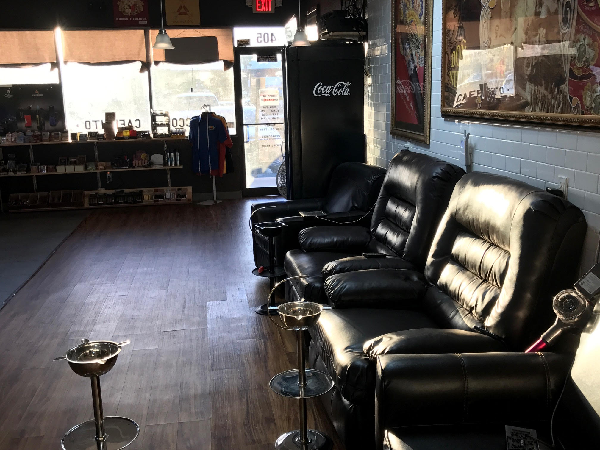 Keys Gate LoungeCigar Bundles of Miami Cigar Lounge Florida City Cigars